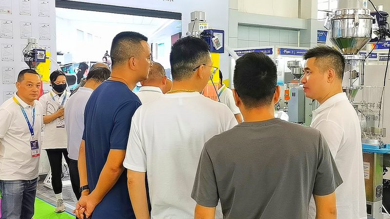 高档年会庆典场景布置效果